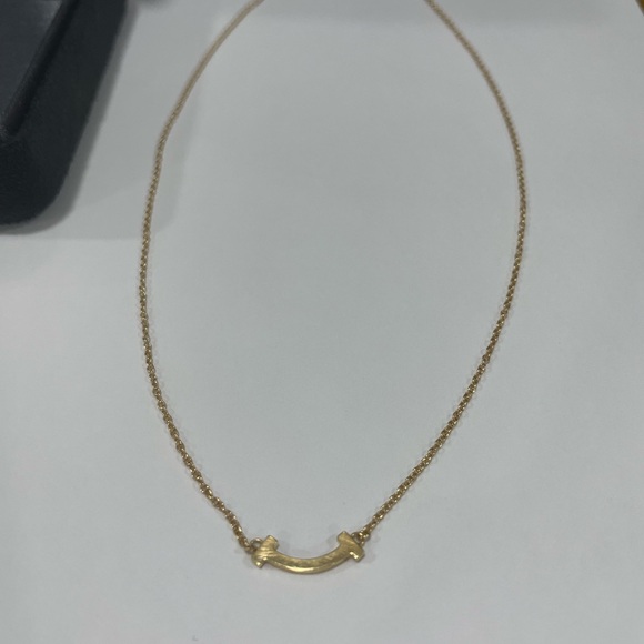 Tiffany & Co Women’s 18k Gold Necklace T Smile Mini Pendent 18 Inch - Picture 7 of 9